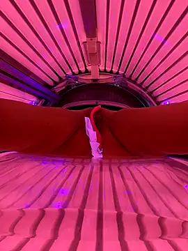 Snapshot of SwingWingWomanSweden chatting on October 18, 2025, 7:36 pm SwingWingWomanSweden online show from October 18, 2025, 7:36 pm