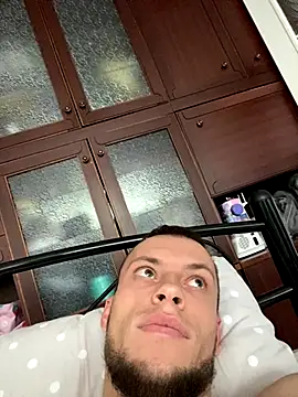 PUER4IK online show from October 8, 2025, 10:02 am