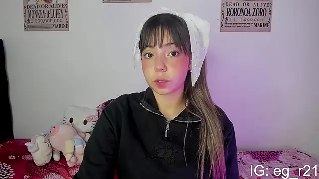 Snapshot of emma_grays2 chatting on June 27, 2026, 7:13 am emma grays2 online show from June 27, 2026, 7:13 am