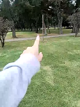 LuaBusch online show from September 24, 2025, 6:55 pm