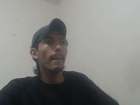 snackontime18 online show from June 3, 2026, 3:09 am