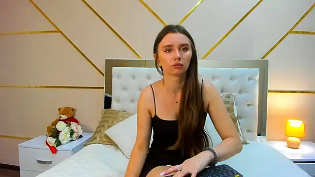 BeatriceAddams online show from September 24, 2025, 8:56 pm