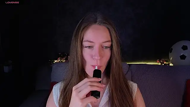 Snapshot of Agnes_Wells chatting on June 20, 2026, 1:09 am Agnes Wells online show from June 20, 2026, 1:09 am