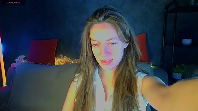 Snapshot of Agnes_Wells chatting on July 13, 2026, 1:08 am Agnes Wells online show from July 13, 2026, 1:08 am