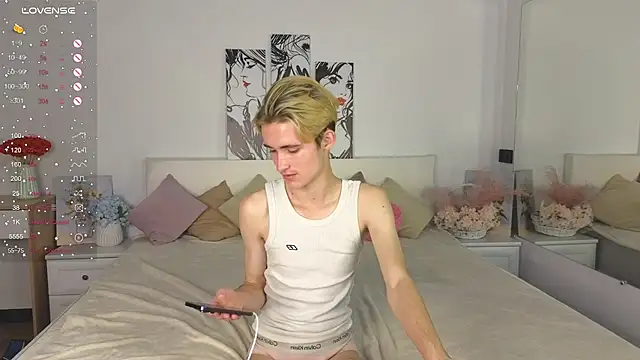 tommy XXX online show from October 5, 2025, 5:44 pm