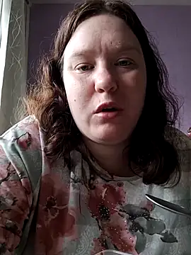 Feuchtekitty92xh online show from September 19, 2025, 1:12 pm