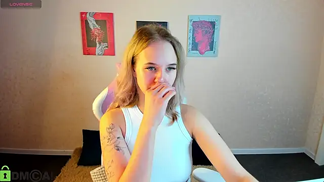 Casey Sweeet online show from October 12, 2025, 1:04 am