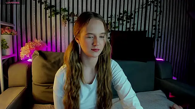 Casey Sweeet online show from February 11, 2026, 12:04 am