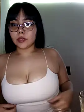 soo2303 online show from October 3, 2025, 8:50 pm