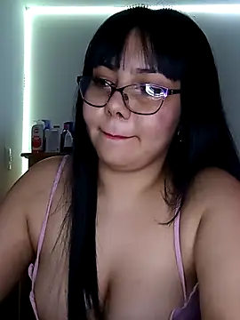 soo2303 online show from October 8, 2025, 7:55 pm