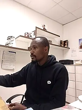 TPNUTS online show from October 30, 2025, 1:12 pm