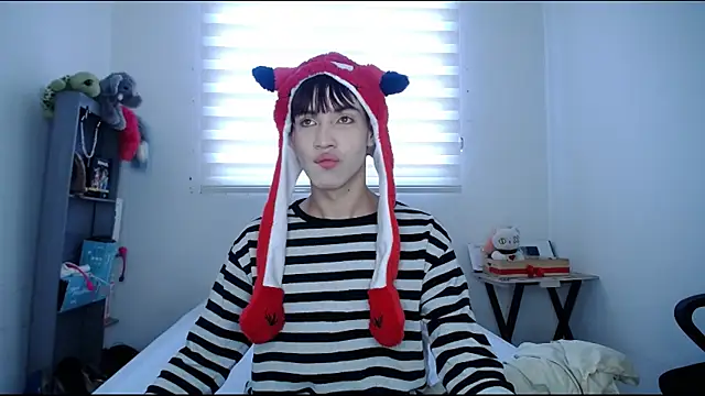 Snapshot of lucky_stricke chatting on September 20, 2025, 8:43 pm lucky stricke online show from September 20, 2025, 8:43 pm