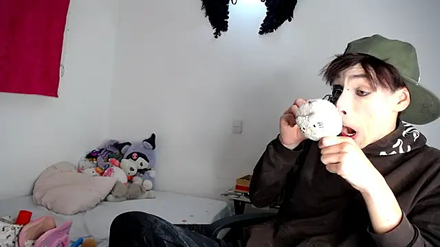 Snapshot of lucky_stricke chatting on October 25, 2025, 3:58 am lucky stricke online show from October 25, 2025, 3:58 am