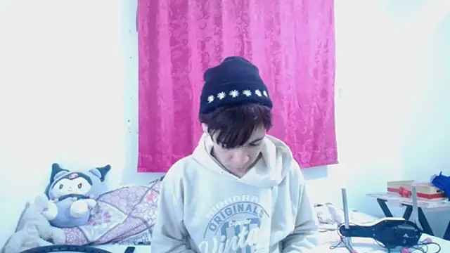 Snapshot of lucky_stricke chatting on November 4, 2025, 3:27 am lucky stricke online show from November 4, 2025, 3:27 am