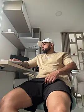 Snapshot of DoctorArabe3 chatting on February 5, 2026, 11:48 am DoctorArabe3 online show from February 5, 2026, 11:48 am