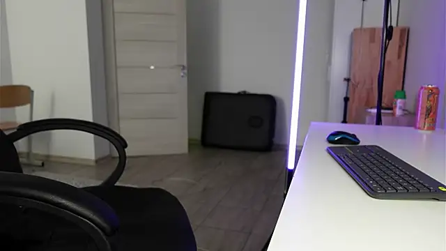 Mark Karson online show from October 18, 2025, 12:39 pm