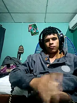 Snapshot of Batm01 chatting on November 1, 2025, 3:19 am Batm01 online show from November 1, 2025, 3:19 am