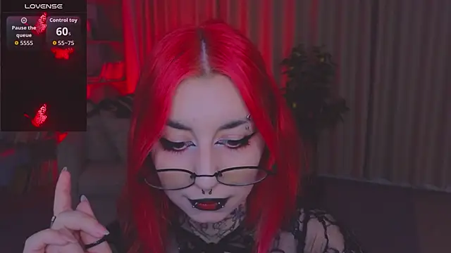 Snapshot of Mistress__Marcelline chatting on July 9, 2026, 1:31 am Mistress Marcelline online show from July 9, 2026, 1:31 am