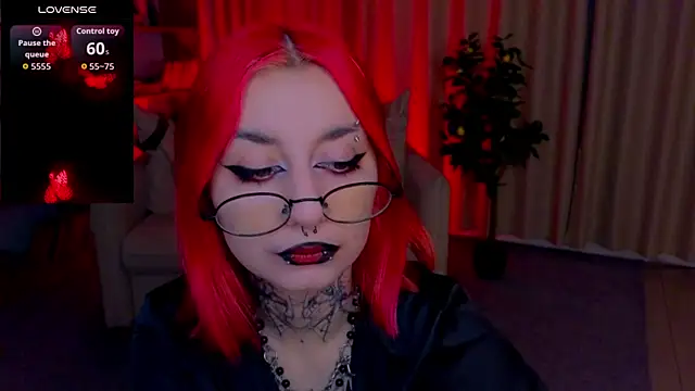 Snapshot of Mistress__Marcelline chatting on July 11, 2026, 1:30 am Mistress Marcelline online show from July 11, 2026, 1:30 am