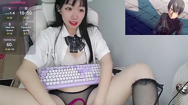 Angela-AMY online show from October 17, 2025, 3:31 am