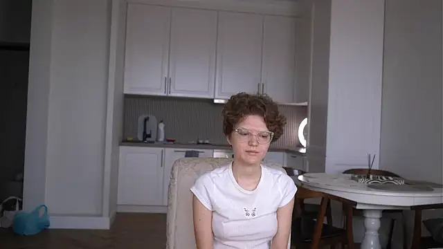 EdlinGathright online show from July 11, 2026, 4:04 am