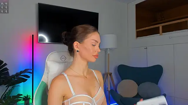 Cherry   Kiss online show from June 11, 2026, 12:36 pm