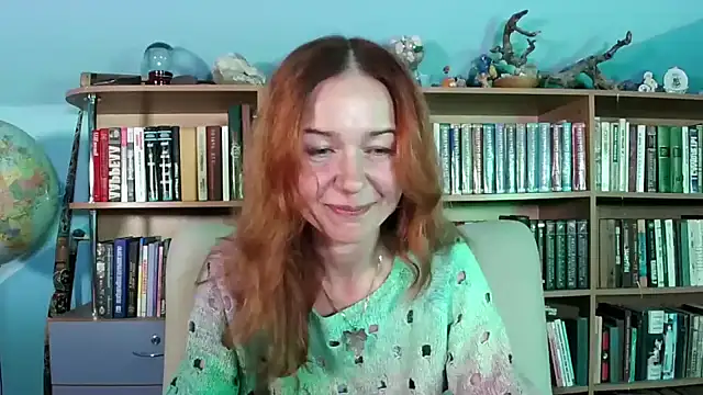 Foxilady357 online show from November 25, 2025, 3:34 pm