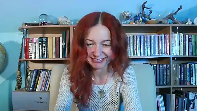 Foxilady357 online show from April 18, 2026, 1:59 pm