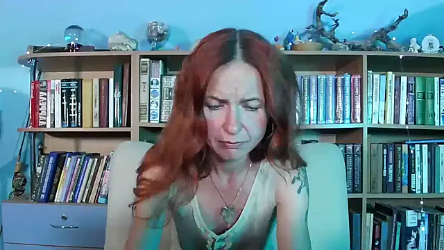 Foxilady357 online show from July 1, 2026, 1:24 pm