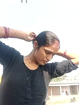 Guriya0076 online show from November 9, 2025, 6:33 am