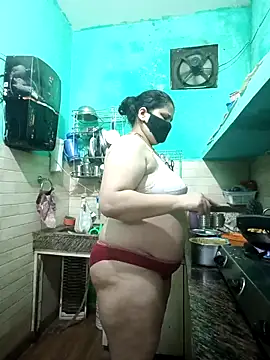 Kaja1919 online show from October 3, 2025, 5:21 pm