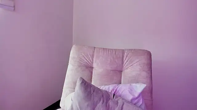 Arianna Jannes online show from October 19, 2025, 5:24 pm