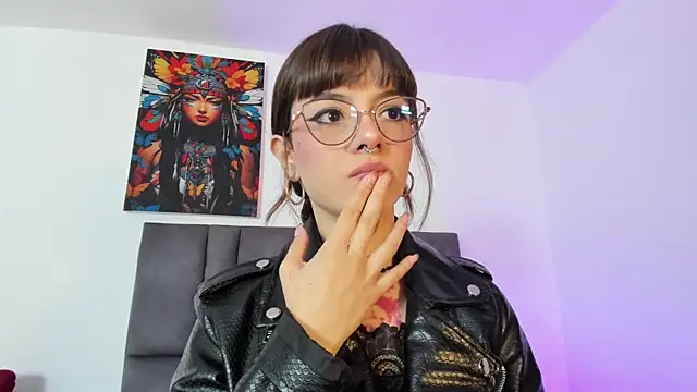 Snapshot of abby_jones2 chatting on September 30, 2025, 3:00 am abby jones2 online show from September 30, 2025, 3:00 am