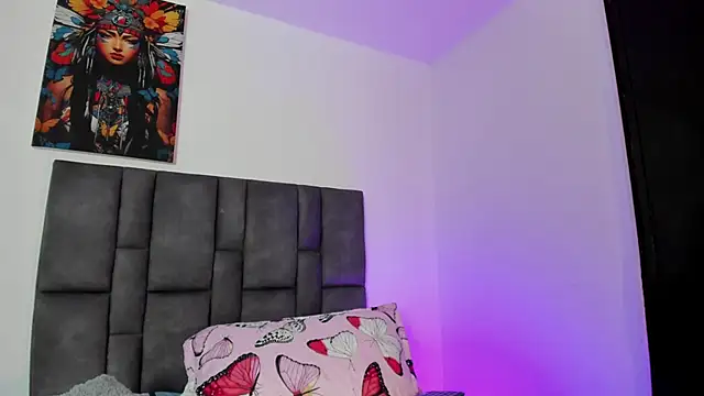 Snapshot of abby_jones2 chatting on October 1, 2025, 3:12 am abby jones2 online show from October 1, 2025, 3:12 am