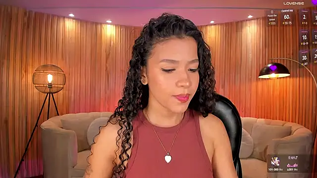 SophieHouston  online show from September 28, 2025, 2:50 am