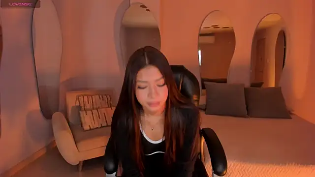 Snapshot of SophieHouston_ chatting on July 3, 2026, 3:13 am SophieHouston online show from July 3, 2026, 3:13 am