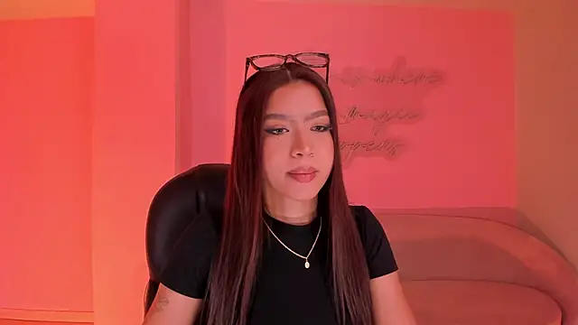 Snapshot of SophieHouston_ chatting on July 11, 2026, 2:14 am SophieHouston online show from July 11, 2026, 2:14 am
