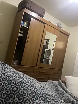 PIROCAGG21 online show from April 4, 2026, 1:59 am