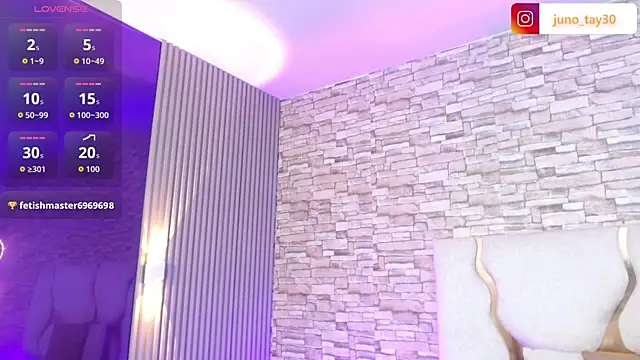 Snapshot of juno_tay chatting on November 7, 2025, 11:54 am juno tay online show from November 7, 2025, 11:54 am