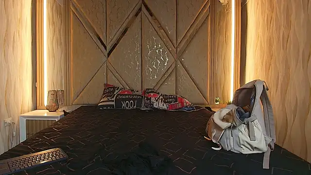 Hotcouple 222 online show from March 28, 2026, 7:30 am