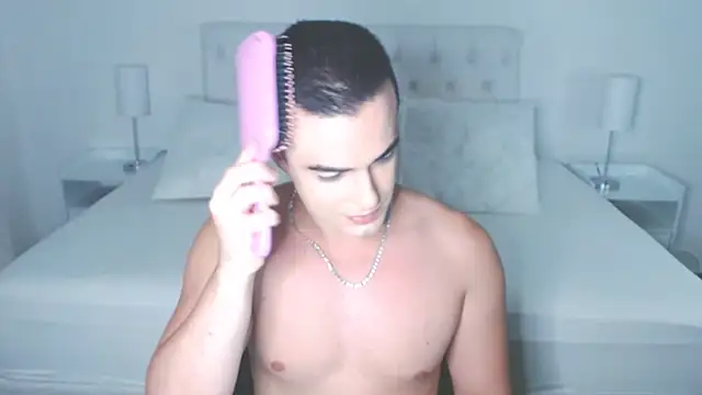 mr hunterx online show from September 14, 2025, 12:43 am