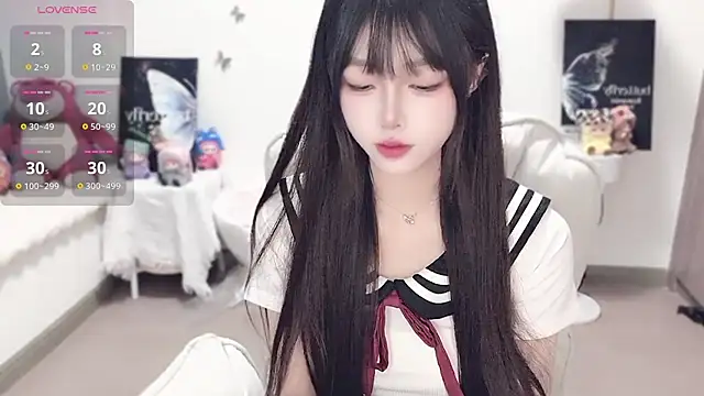 -EEBABY online show from September 25, 2025, 2:21 pm