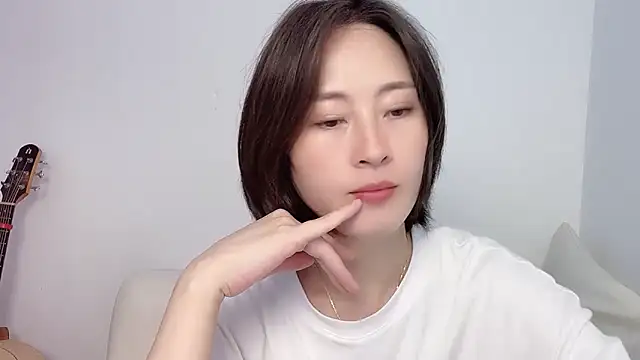 xiyan-yuyu online show from September 16, 2025, 3:18 am