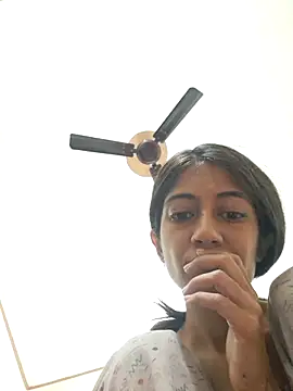 babe jasmine online show from November 6, 2025, 10:27 am