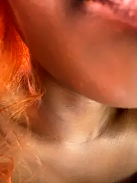 Snapshot of Caramel_Mellow chatting on October 9, 2025, 12:03 pm Caramel Mellow online show from October 9, 2025, 12:03 pm