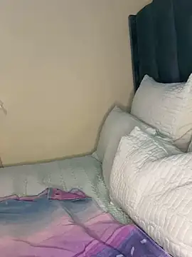 Snapshot of Caramel_Mellow chatting on November 27, 2025, 8:38 am Caramel Mellow online show from November 27, 2025, 8:38 am