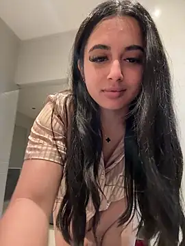 Snapshot of LilMisIndianx chatting on October 27, 2025, 5:55 am LilMisIndianx online show from October 27, 2025, 5:55 am