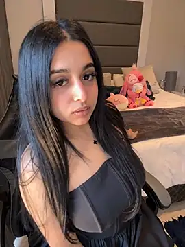 Snapshot of LilMisIndianx chatting on November 8, 2025, 10:37 am LilMisIndianx online show from November 8, 2025, 10:37 am