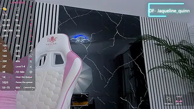 Snapshot of daisyblushh chatting on September 8, 2025, 7:24 pm daisyblushh online show from September 8, 2025, 7:24 pm