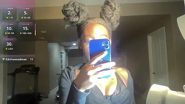 maskedgirl5005 online show from September 24, 2025, 7:28 pm